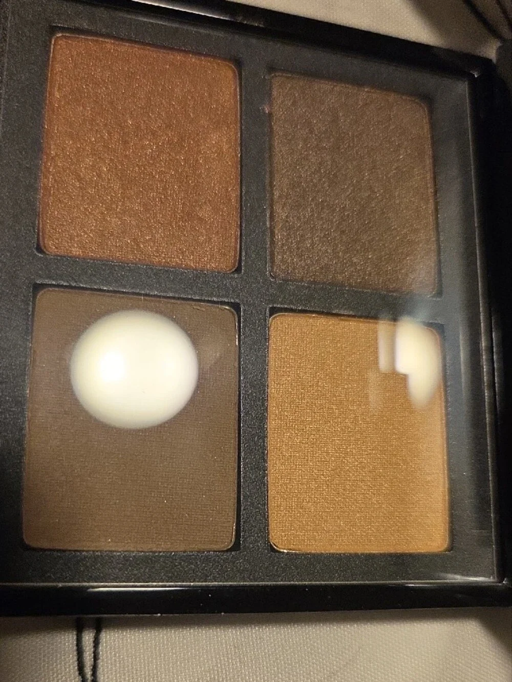 MALLY Neutral Matte & Shimmer Eyeshadow Quad - Golden NUETRALS